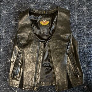 Harley-Davidson Black Leather Vest with Embossed Design
